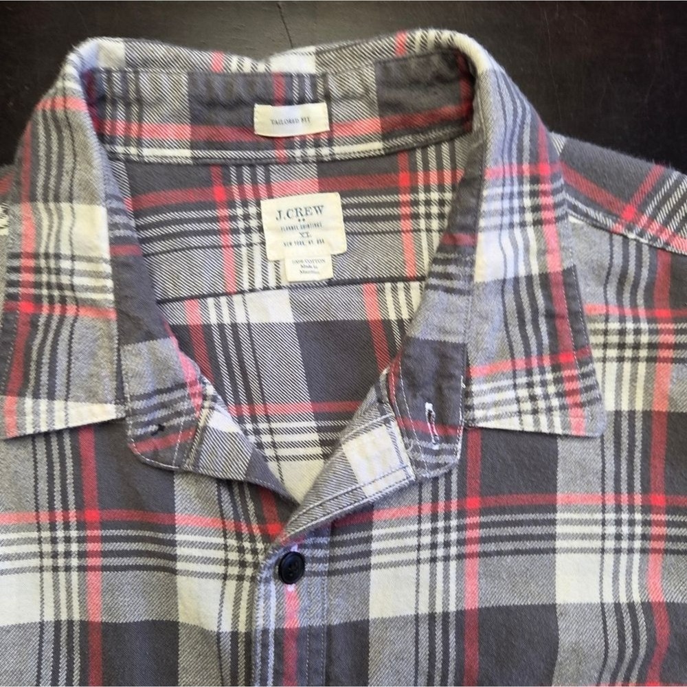 J. Crew Mens Tailored Fit Flannel Shirt XL Grey Plaid Long Sleeve Button Down - Picture 5 of 5